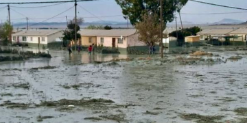 SA diamond mine dam fails, fatal deluge hits Charlesville