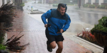 Flooding, power cuts as Hurricane Ian crashes ashore in Florida