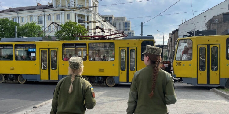 Ukrainian women joining the military amid Russia’s invasion