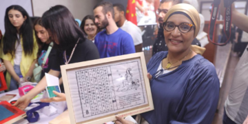 Feature: Egyptian students learn Chinese culture by experiencing traditional crafts