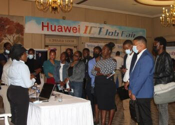 Chinese enterprises hold job fair for Zimbabwean youths