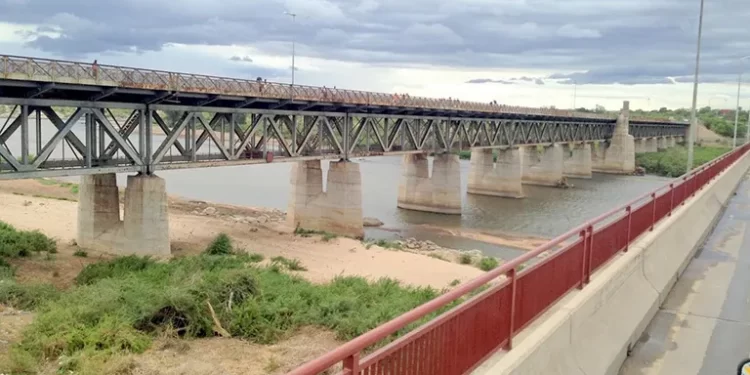 Gvt reviews New Limpopo Bridge tolling system