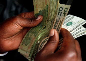 Parallel market rates fall spurs retailers to woo shoppers