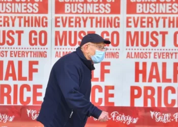 Top rating agency warns of UK recession