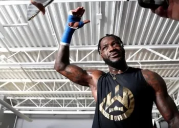 Wilder wants to fight Joshua in Africa