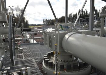 Iran says to export 40 homegrown gas turbines to Russia