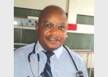 Siamese twins’ anaesthesiologist dies