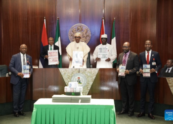 Nigerian president launches re-designed local banknotes