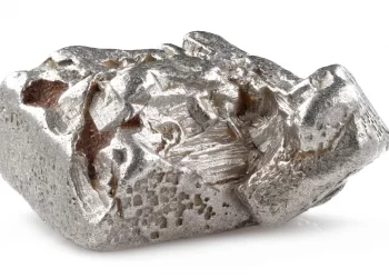 Platinum miners mull pooling resources for refinery