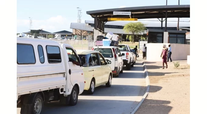 Human, vehicular traffic peaks at Beitbridge border