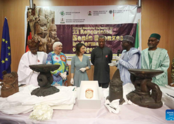 Germany hands over 22 artifacts looted by British colonists to Nigeria