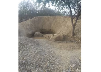 Rescue team finds only two gold panners bodies in collapsed mine