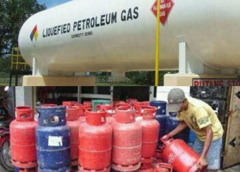Gas prices soar amid power cuts