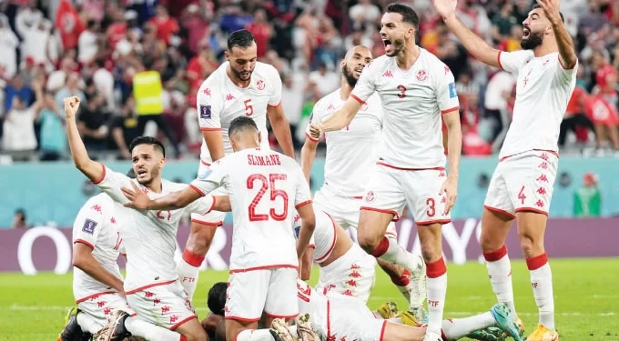 Tunisia stun holders France