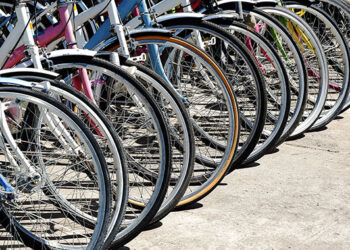 Lead Farmers get bicycles support
