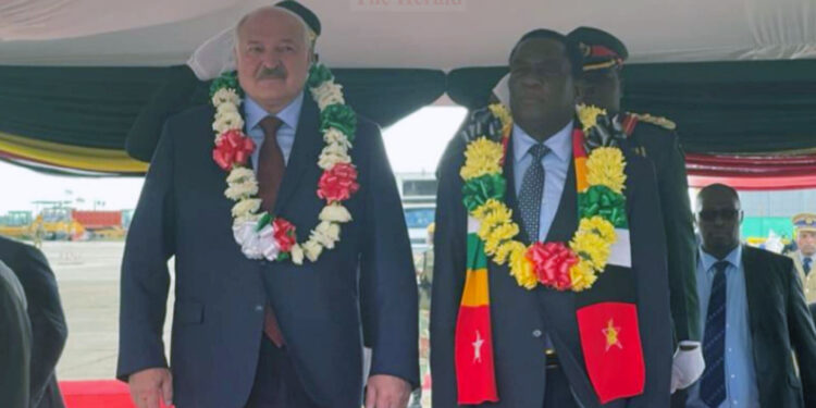 Belarus President Alexander Lukashenko has arrived at the RGM International Airport and is now, together with his Zimbabwean counterpart President Mnangagwa, inspecting the Guard Of Honour mounted by the Zimbabwe National Army’s Presidential Guard. Scores of people have thronged the Airport to welcome the visiting Belarusian President.