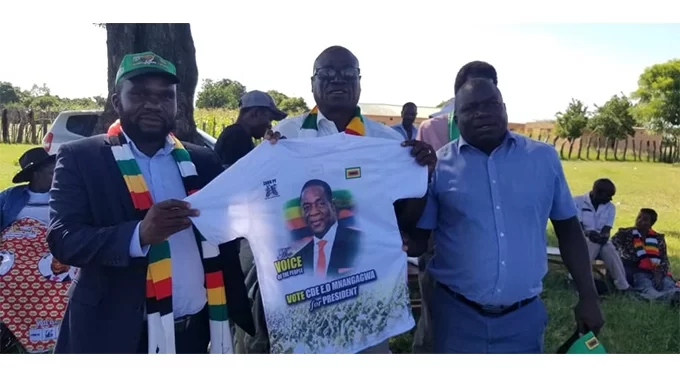 CCC Councillor defects to Zanu-PF