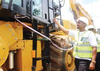 Govt acquires equipment for urban areas road repairs