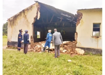 Floods destroy homes, leave villagers in Gokwe stranded