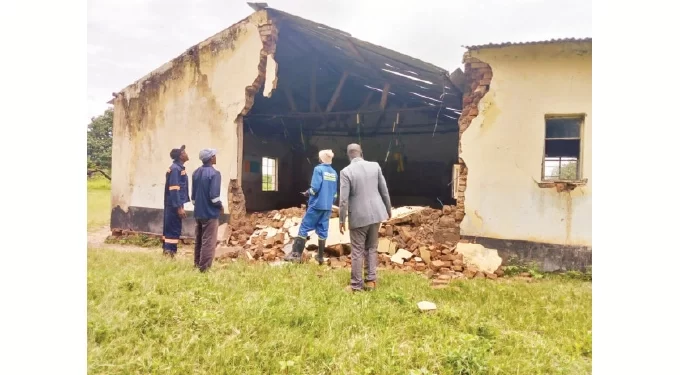 Floods destroy homes, leave villagers in Gokwe stranded