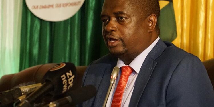 Former Zec commissioner joins debate