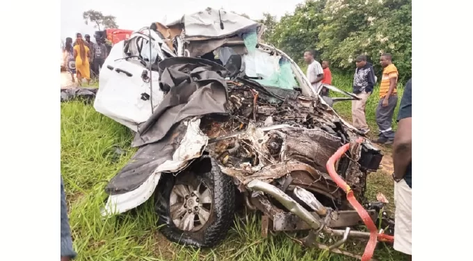 8 die in weekend road accidents
