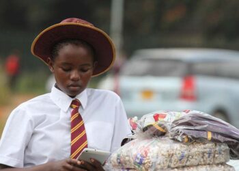 Schools to open despite flood alert