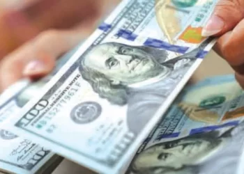 Dollar drops against key currencies