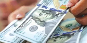 Dollar drops against key currencies