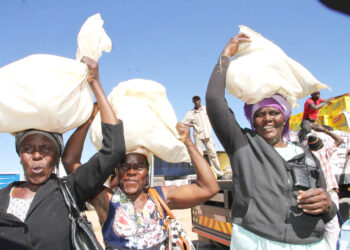 800 000 receive food aid
