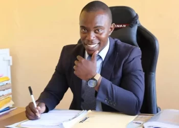 ‘Build your house in a year or lose stand’