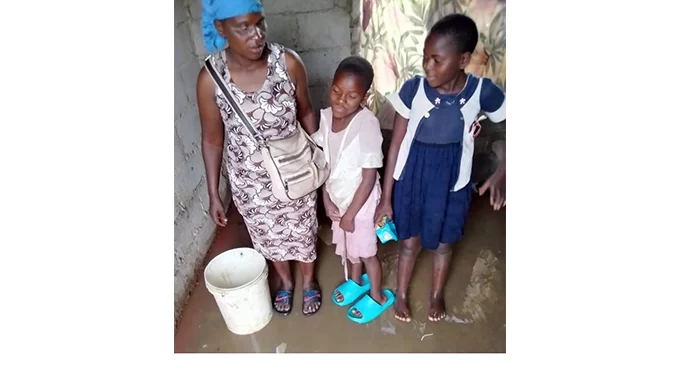 Flash floods hit Gweru