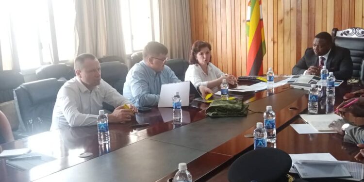 The Minister of Home Affairs and Cultural Herittage Honourable Kazembe Kazembe met with the Belarus Minister of Light Industry Madam Tatsian Luhina at Home Affairs Board Room to map way forward in expanding bilateral relations between the two Republics. Madam Tatsian Luhina said Belarus has technical expertise in textile industry and they produce military uniforms and shoes and they look forward to supply fabric, sewing technology, smart policing technology and leather to ZRP. Ahe invited the Minister of Home Affairs and Cultural Herittage to Belarus.