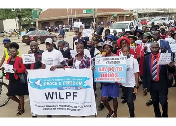 Kwekwe students, stakeholders march against drugs