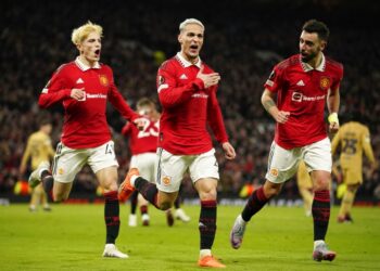 Man Utd Beat Barca To Reach Lat 16 in Europa