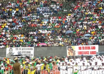 Thousands attend Kanhanga’s burial