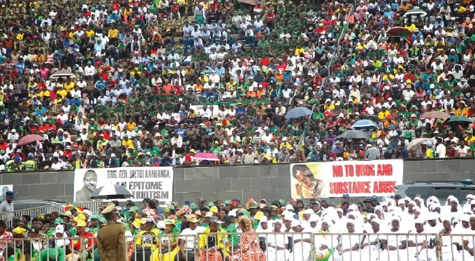 Thousands attend Kanhanga’s burial