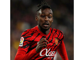 Tinos Kadewere charms La Liga