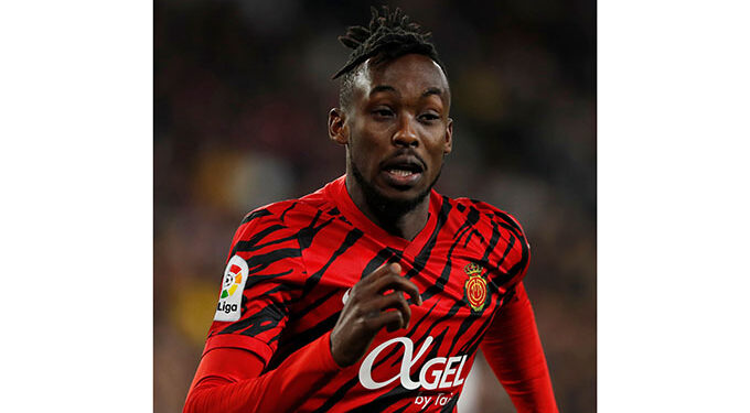 Tinos Kadewere charms La Liga