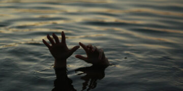 Canoe capsizes, man drowns, two swim to safety