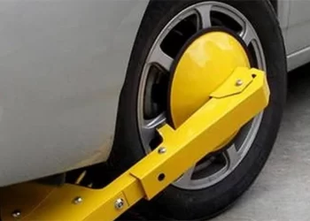 Huge outcry over city vehicle clamping fine