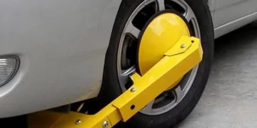 Huge outcry over city vehicle clamping fine
