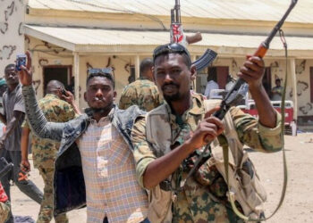 Zim evacuates citizens from Sudan