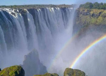 Theatre added on Vic Falls bucket list