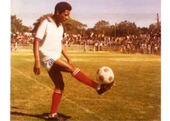 Football legend Kadengu dies