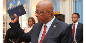 Deputy Minister Paradza, Commissioner Mavima sworn in