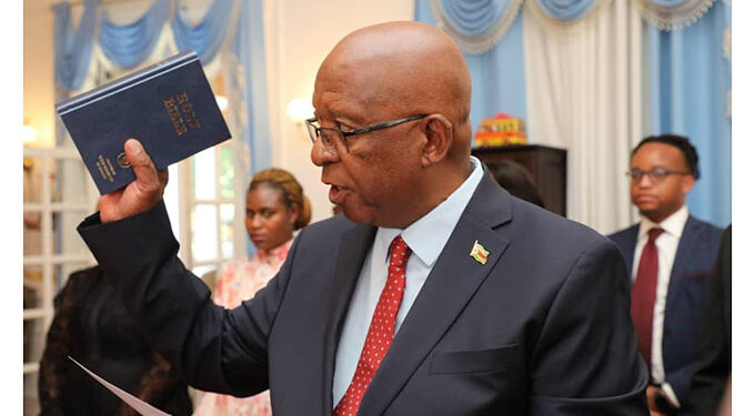 Deputy Minister Paradza, Commissioner Mavima sworn in